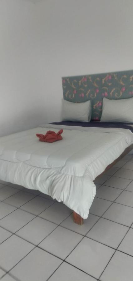 Hidayah Homestay Kelimutu Eksteriør bilde