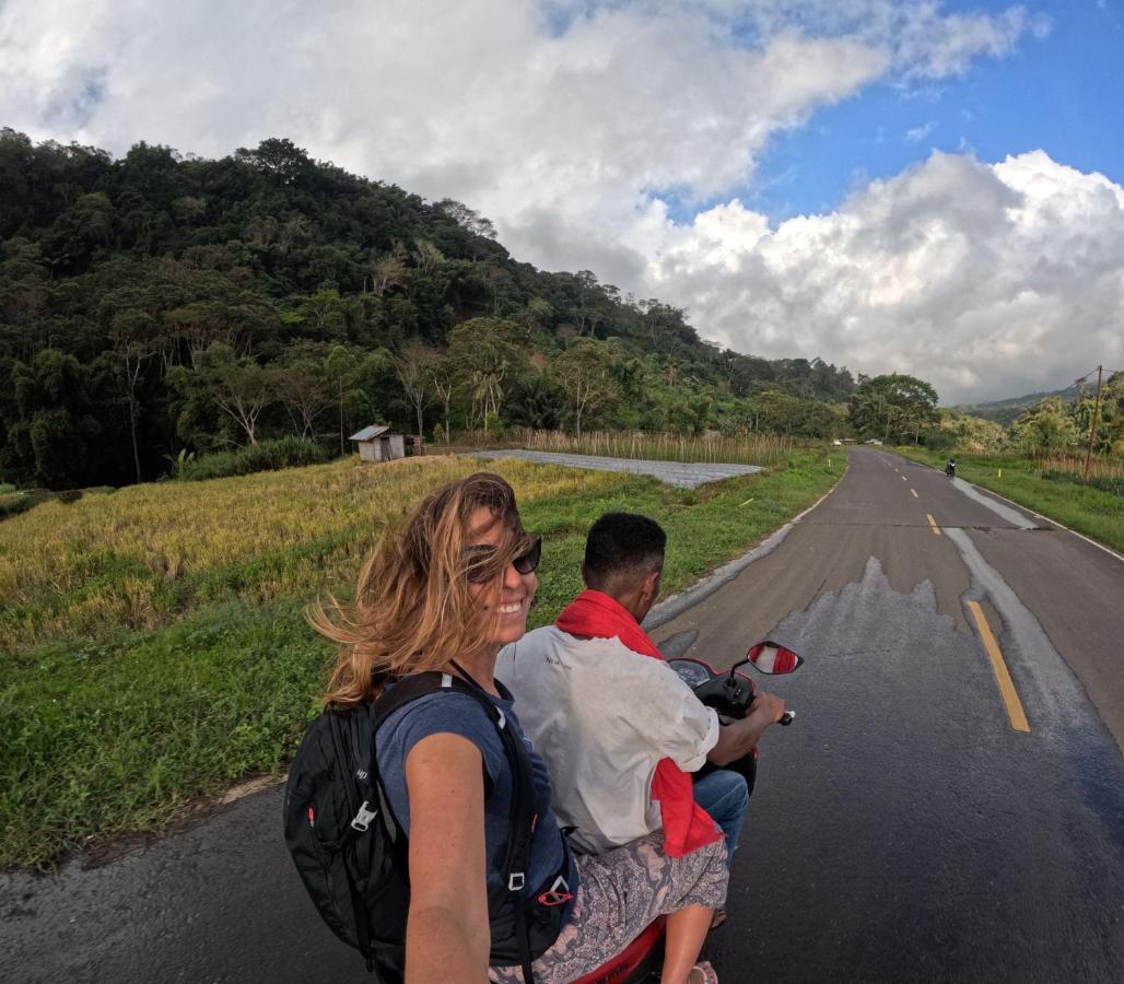 Hidayah Homestay Kelimutu Eksteriør bilde